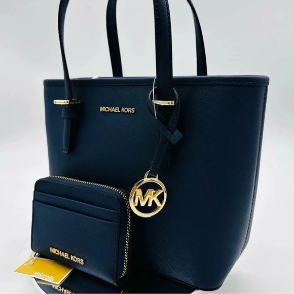 Michael Kors Jet Set Travel Extra-Small Top Zip
Tote Bag & ZA Card Case Wallet - Picture 1 of 10